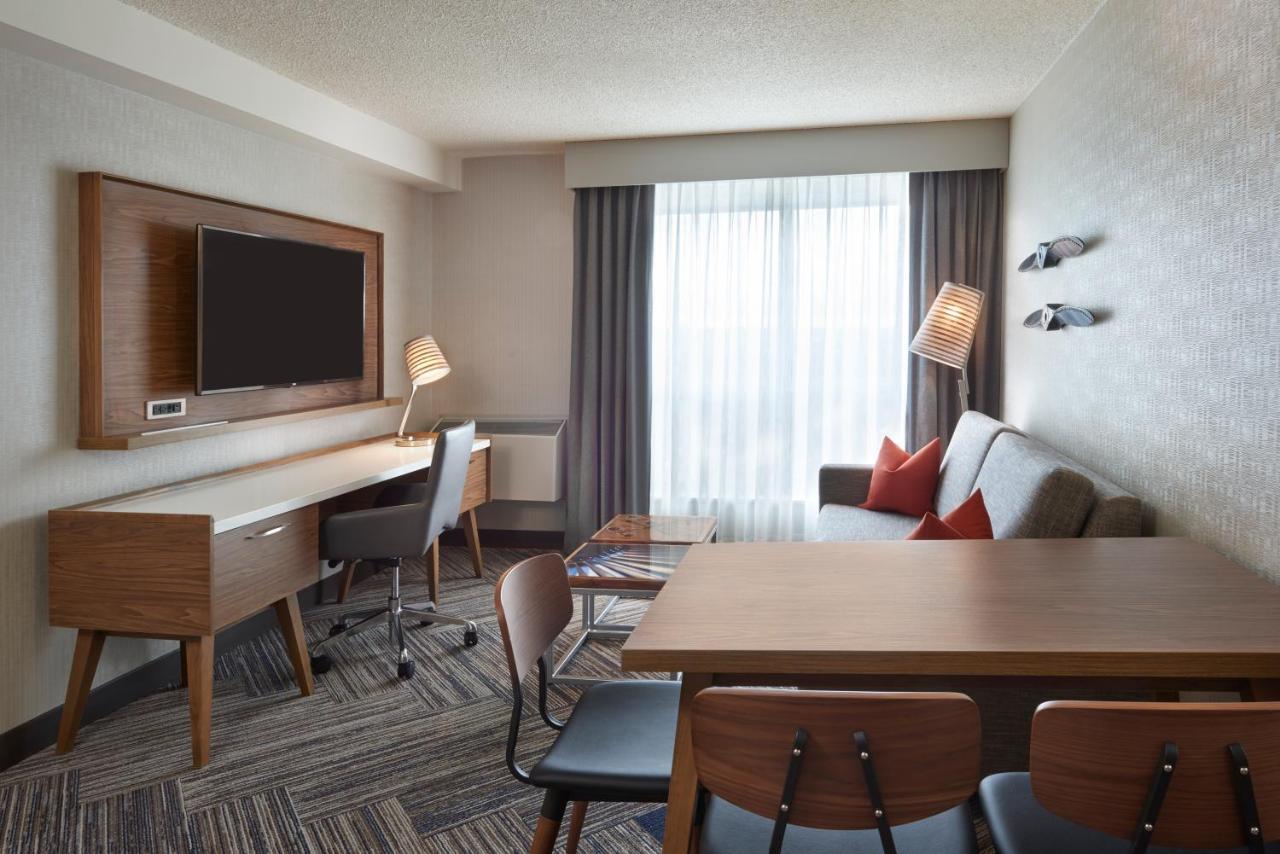 Four Points By Sheraton Toronto Airport East Exteriér fotografie