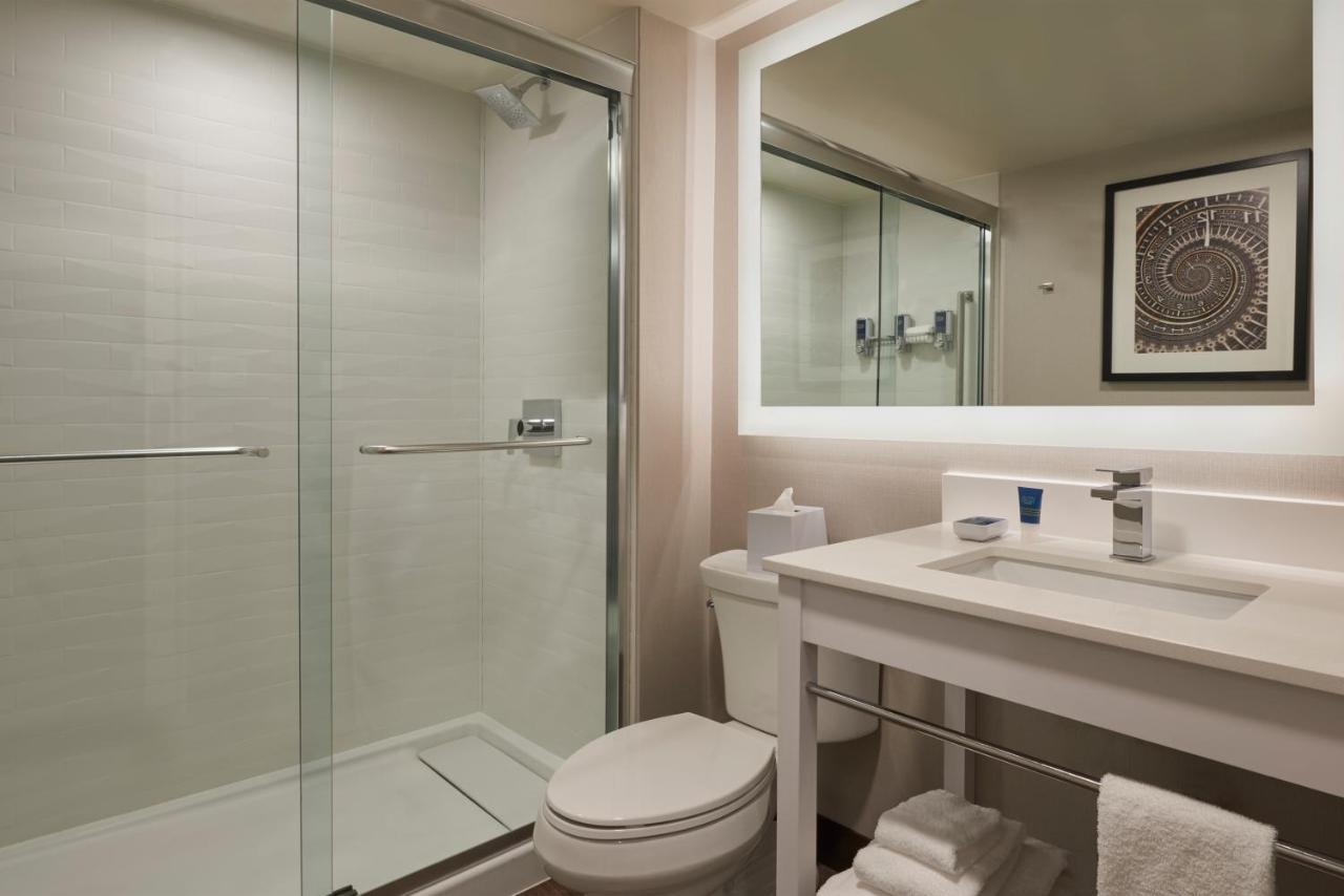 Four Points By Sheraton Toronto Airport East Exteriér fotografie